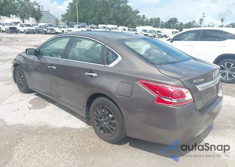 2013 Nissan Altima 2.5 S z USA, uszkodzony, nr VIN 1N4AL3AP7DN527296